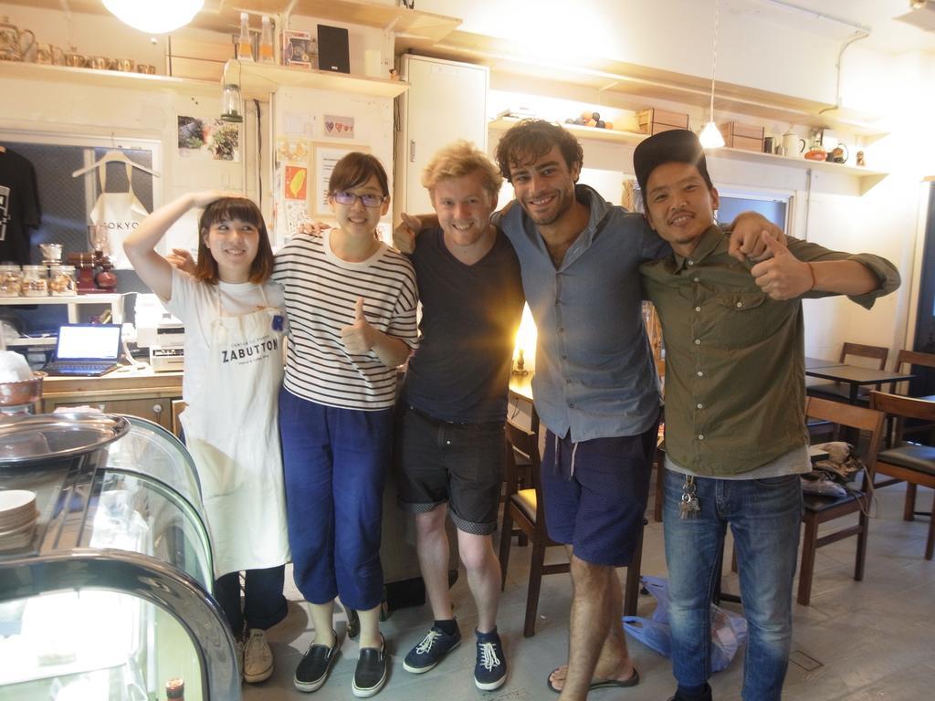 Zabutton Hostel And Coffee Tokyo Exterior photo